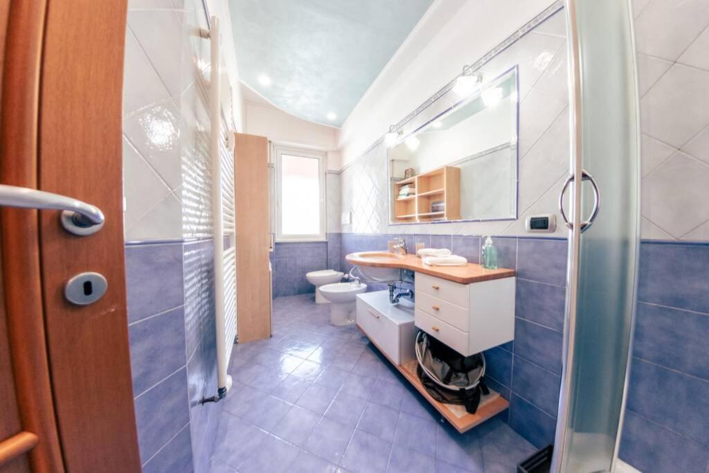 Casa Luca Flexyrent - Parking - A C - Wifi Appartement Rapallo Buitenkant foto